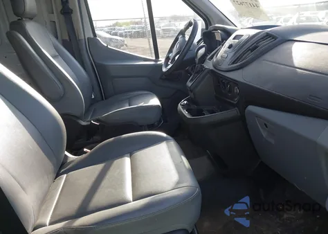 2019 Ford Transit-250 z USA, uszkodzony, nr VIN 1FTYR2ZM3KKA48660